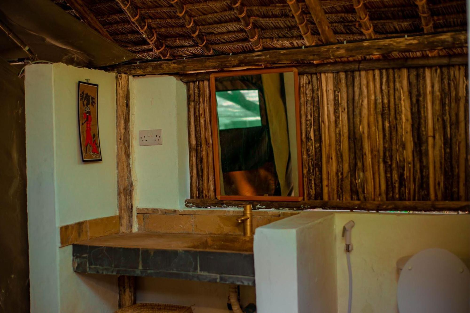 Mikadi Beach Camp & Backpackers Hostel