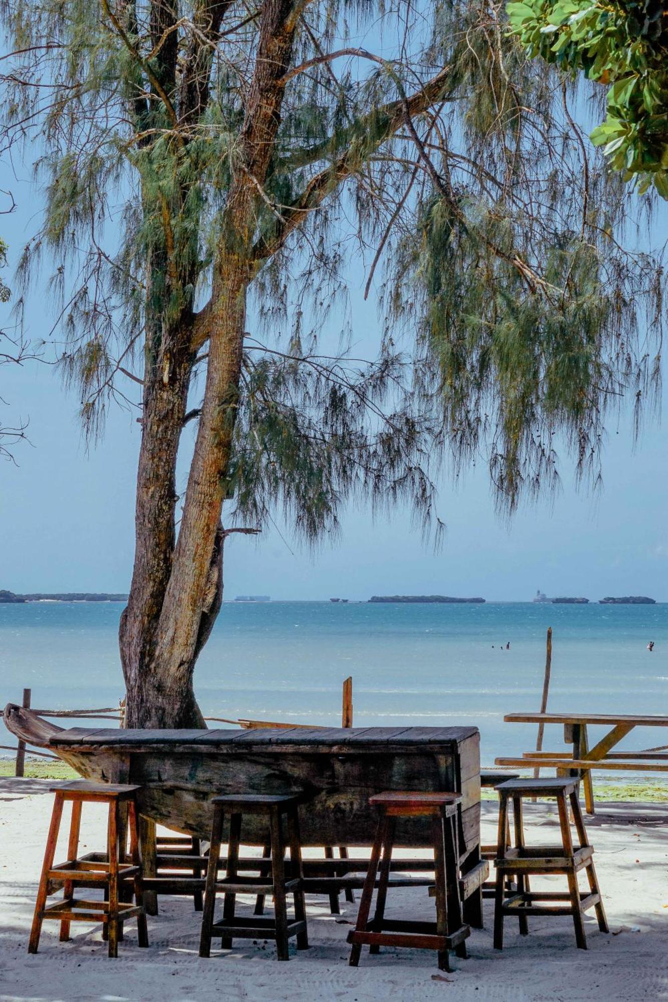 Mikadi Beach Camp & Backpackers Hostel *